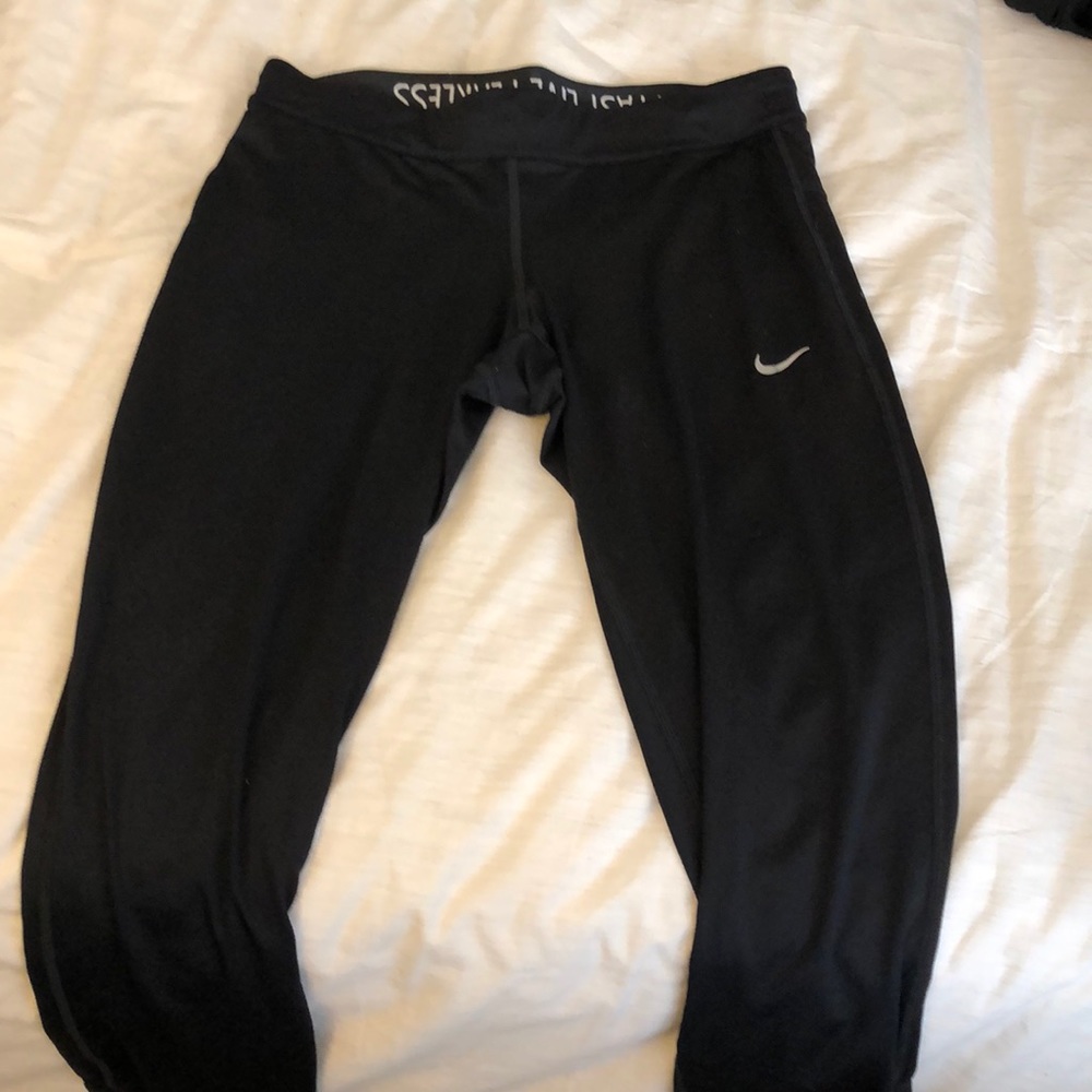 Nike crop leggings